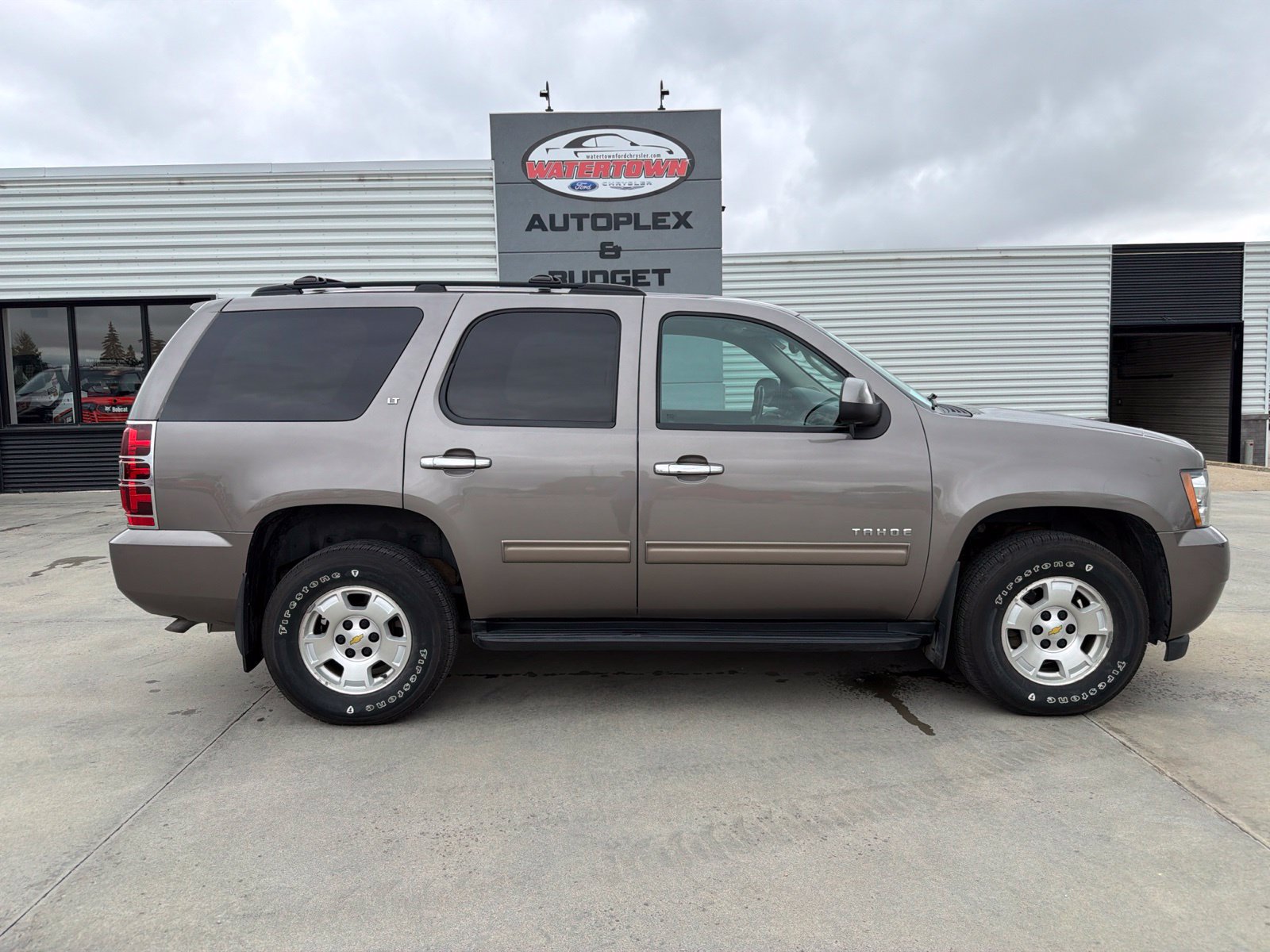 Used 2013 Chevrolet Tahoe LT w/ Luxury Package AWD/4WD image 1