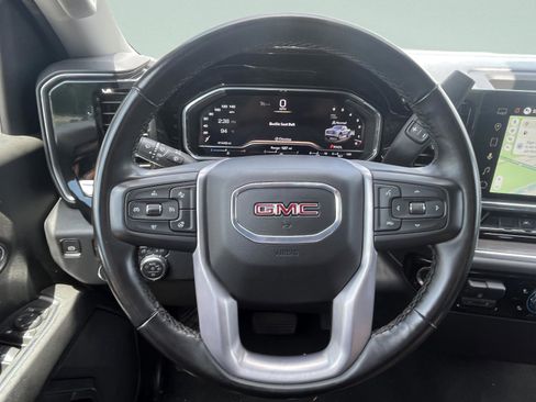 Used 2025 GMC Sierra 1500 SLT AWD/4WD image 17