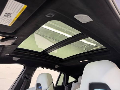 New 2026 BMW X6 M Competition image 18