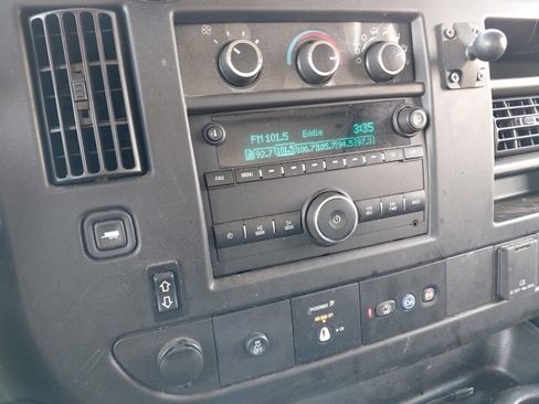 Used 2020 Chevrolet Express 3500 w/ Driver Convenience Package image 19