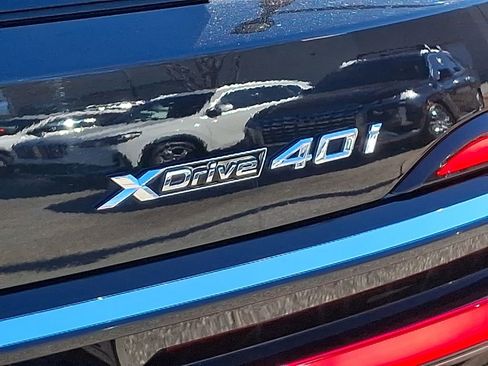 Used 2025 BMW X7 xDrive40i w/ Premium Package image 36