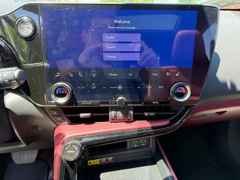 Used 2024 Lexus NX 350h AWD w/ Vision Package image 12