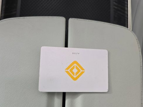 Used 2023 Rivian R1S Adventure image 28