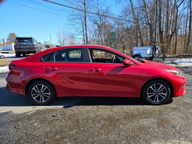Used 2024 Kia Forte LXS FWD image 9