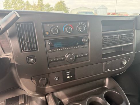 Used 2022 GMC Savana 2500 w/ Driver Convenience Package RWD image 14