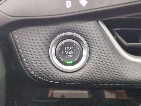 Used 2025 Chevrolet Equinox LT image 16