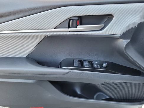 New 2026 Toyota Camry SE FWD image 10