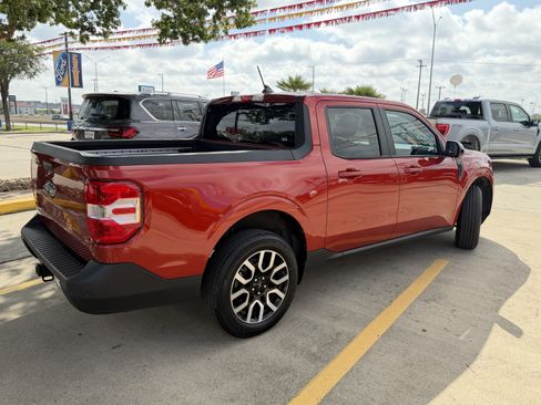 Certified 2024 Ford Maverick Lariat FWD image 5