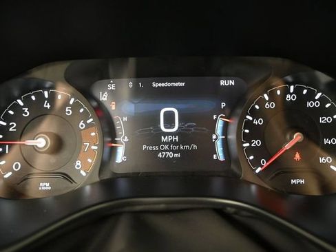 Used 2026 Jeep Compass Latitude AWD/4WD image 11