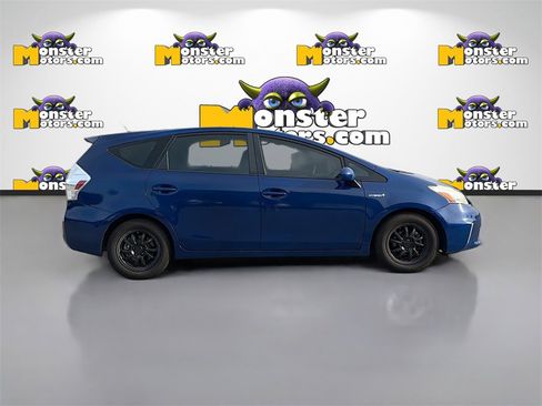 Used 2012 Toyota Prius V Two image 4