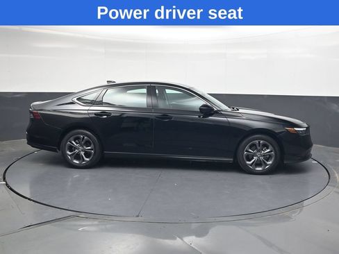 Used 2023 Honda Accord EX image 3