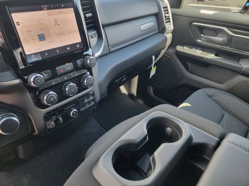 New 2026 RAM 1500 Big Horn AWD/4WD image 21