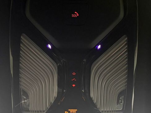 Used 2020 BMW 330i xDrive Sedan w/ M Sport Package image 27