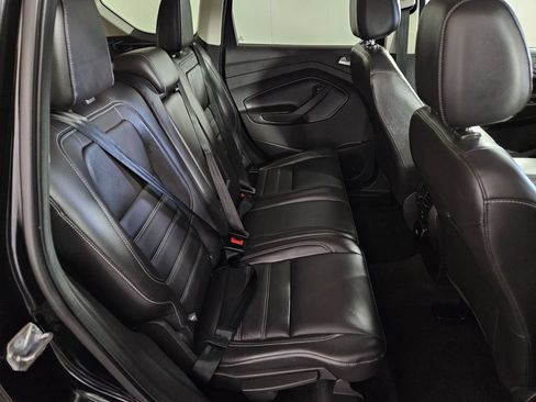 Used 2017 Ford Escape Titanium FWD image 28