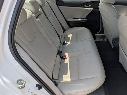 Used 2019 Honda Insight Touring image 5