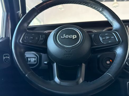 Used 2021 Jeep Gladiator Sport AWD/4WD image 24