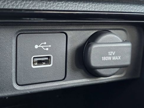 Used 2025 Honda CR-V LX image 9