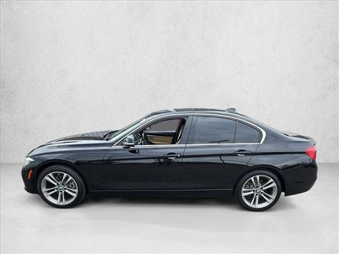 Used 2018 BMW 330i Sedan RWD image 9