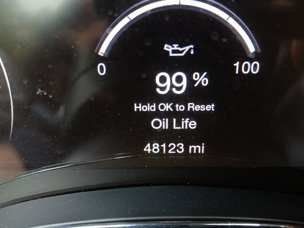 Used 2020 Jeep Grand Cherokee Altitude AWD/4WD image 34