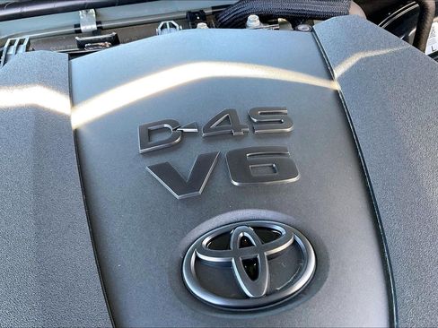 Used 2023 Toyota Tacoma TRD Sport w/ TRD Premium Sport Package image 29