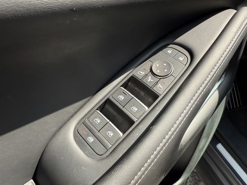 Certified 2025 INFINITI QX60 Luxe w/ Vision Package image 10