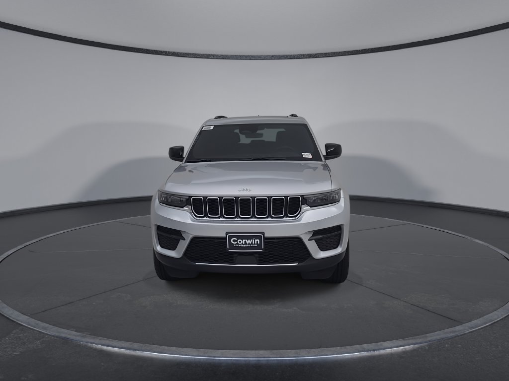 New 2026 Jeep Grand Cherokee Laredo X AWD/4WD image 5