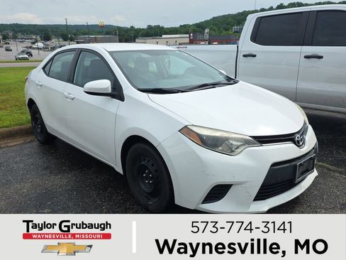 Used 2014 Toyota Corolla LE FWD image 1