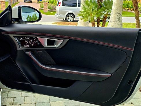 Used 2016 Jaguar F-TYPE R image 86