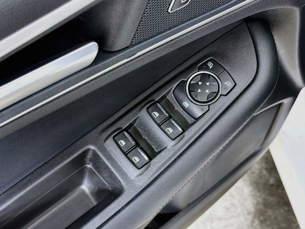 Used 2024 Ford Edge SEL w/ Convenience Package AWD/4WD image 17