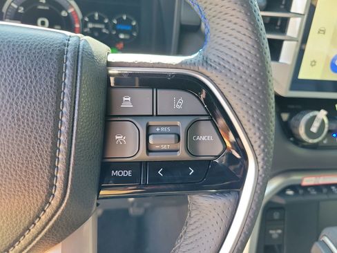 Used 2025 Toyota Tundra Platinum image 20