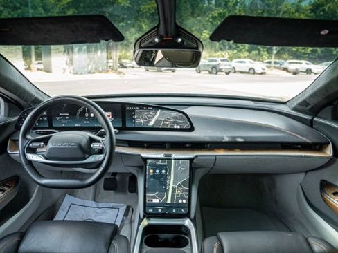 Used 2023 Lucid Air Touring AWD/4WD image 24