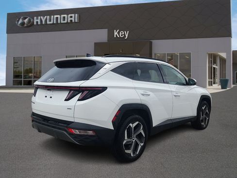 Certified 2024 Hyundai Tucson Limited AWD/4WD image 4