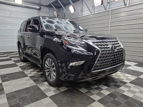 Used 2022 Lexus GX 460 Luxury w/ Accessory Package AWD/4WD image 4
