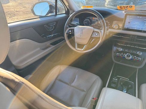 Used 2021 Lincoln Corsair AWD w/ Equipment Group 101A image 14