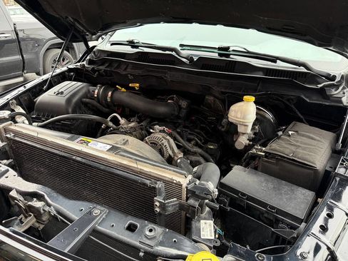 Used 2013 RAM 1500 Classic SLT w/ Premium Display Pkg image 11