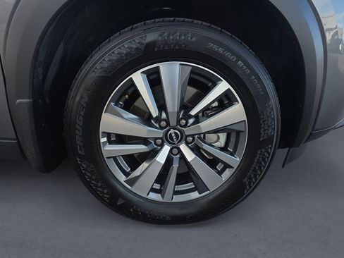 Used 2024 Nissan Pathfinder SL image 14