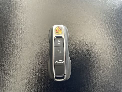 New 2026 Porsche Panamera RWD image 25