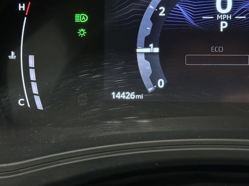 Used 2025 Toyota Grand Highlander AWD image 18
