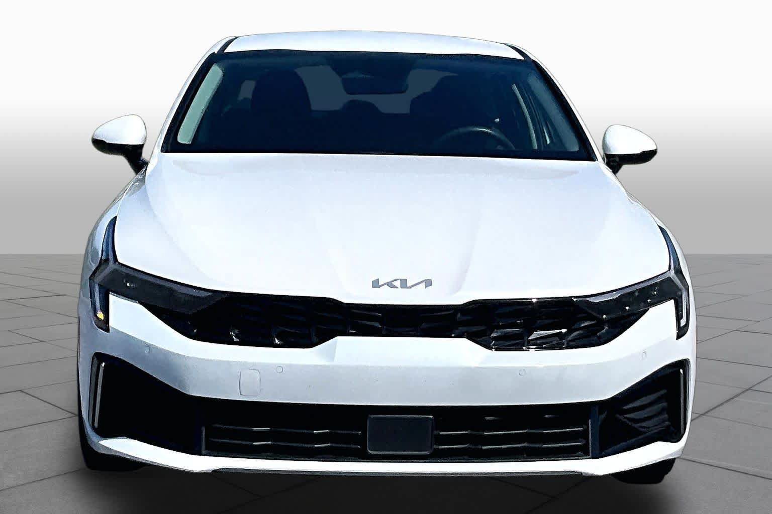 Used 2025 Kia K5 LXS FWD image 4