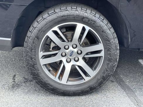 Used 2023 Ford Expedition Max Limited AWD/4WD image 13