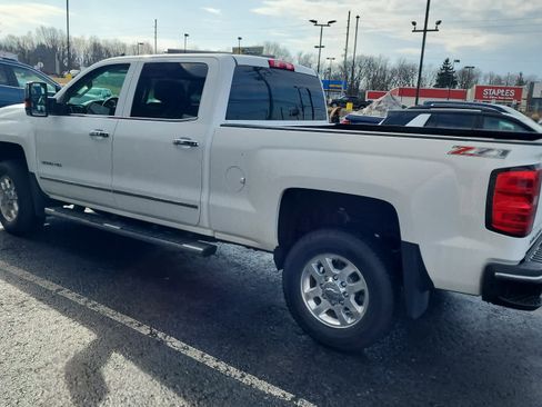Used 2015 Chevrolet Silverado 3500 LTZ w/ Duramax Plus Package AWD/4WD image 4