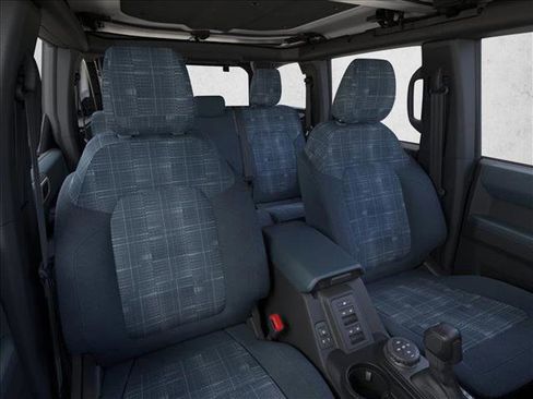 New 2025 Ford Bronco Heritage Edition image 8