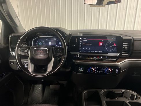 Certified 2022 GMC Sierra 1500 Elevation w/ LPO, Elevation Black Package image 12