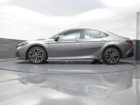 New 2025 Toyota Camry XLE w/ Premium Plus Package FWD image 29