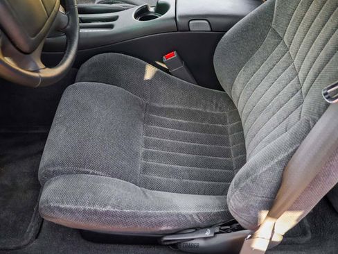 Used 1997 Pontiac Firebird Coupe w/ Opt Pkg image 78