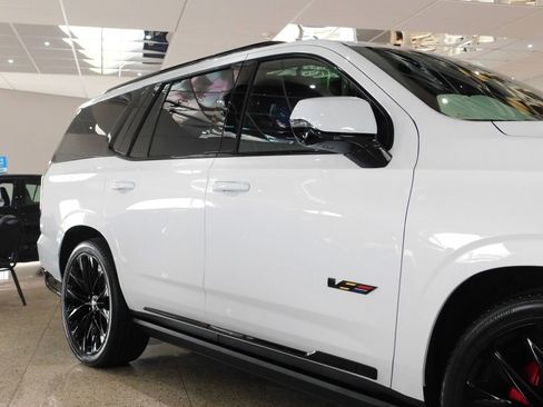 Used 2026 Cadillac Escalade V AWD/4WD image 12