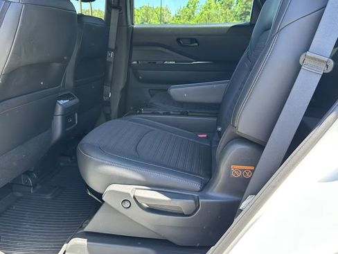 Certified 2025 Nissan Pathfinder Rock Creek AWD/4WD image 23
