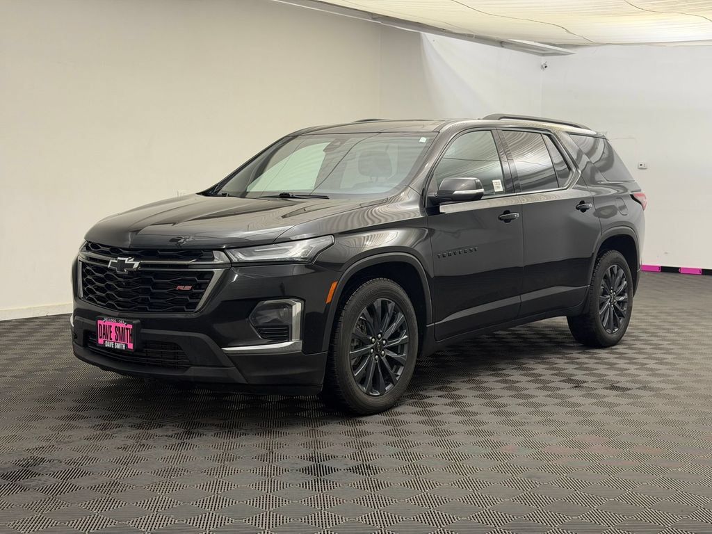 Used 2023 Chevrolet Traverse RS w/ LPO, Floor Liner Package AWD/4WD image 1