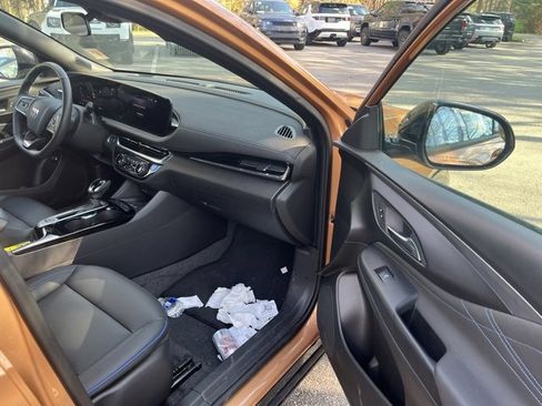 Used 2024 Buick Envista Sport Touring w/ Convenience I Package image 10