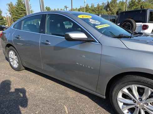 Used 2024 Chevrolet Malibu LT image 14